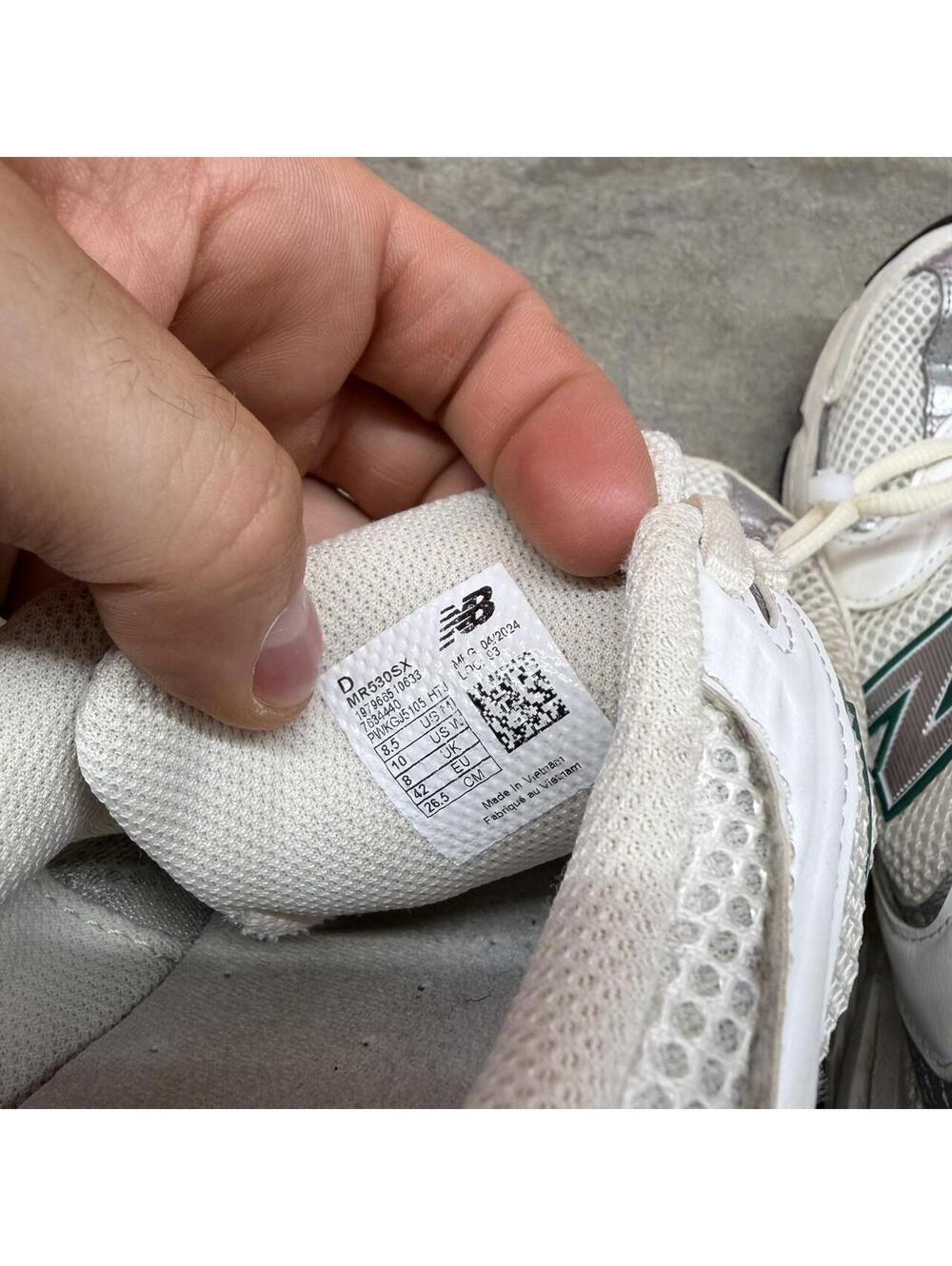 new balance 530 white and green running shoes size 8.5 MENS - Picture 6 of 6